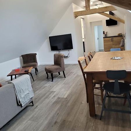 Appartement Proche Circuit Changé Εξωτερικό φωτογραφία