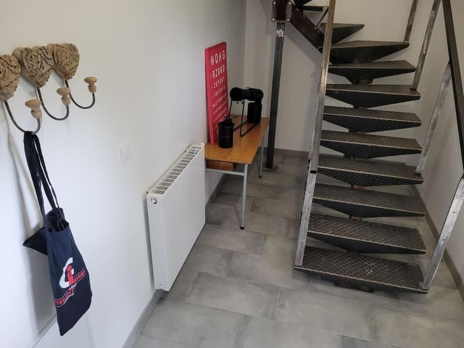 Appartement Proche Circuit Changé Εξωτερικό φωτογραφία